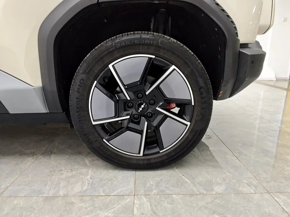 BYD Leopard Titanium 3 501KM 4WD Intelligent Driving Ultra Edition
