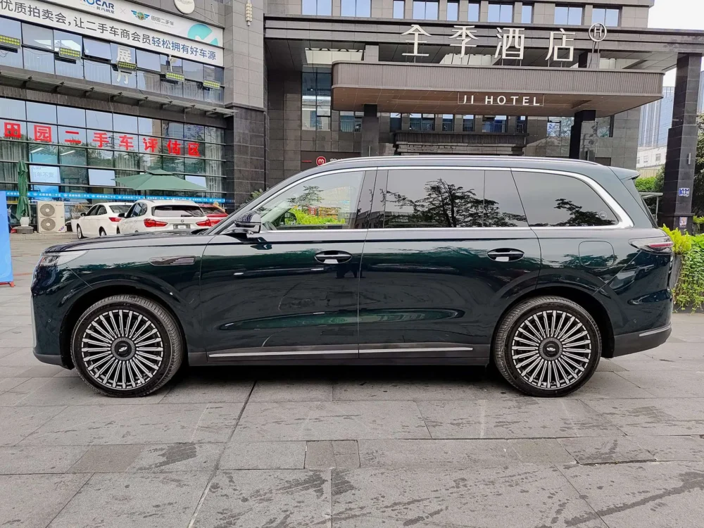 Chery Fengyun T11 Fengyun T11 220 4WD Dual IMAX Cinema Edition