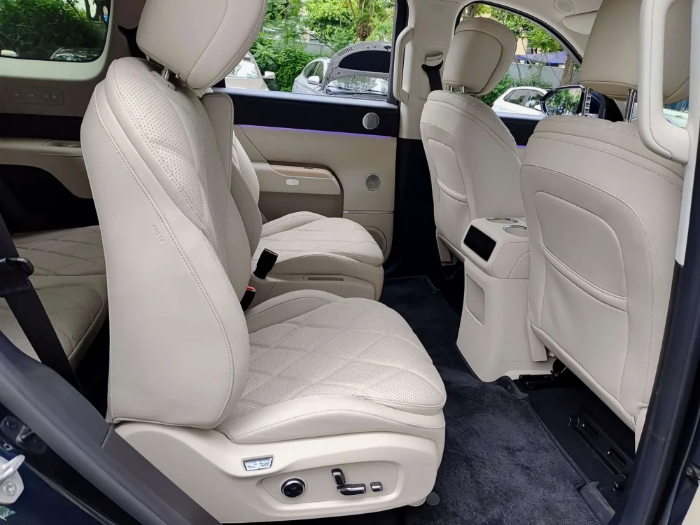 Chery Fengyun T11 Fengyun T11 220 4WD Dual IMAX Cinema Edition