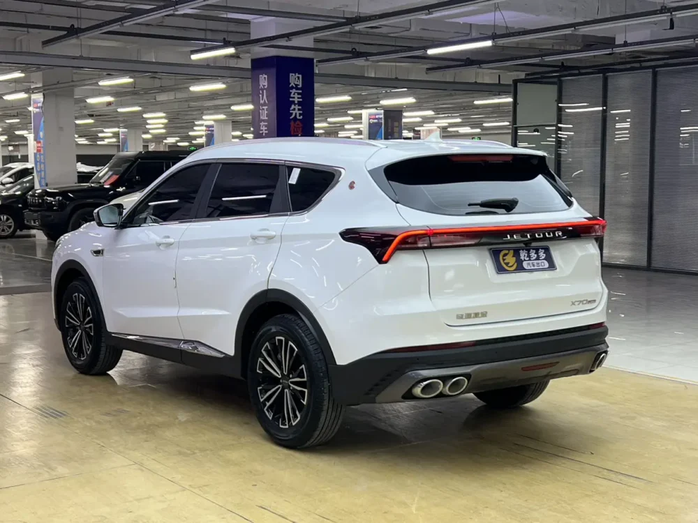 JETOUR X70 PLUS 1.5T DCT 5-seater