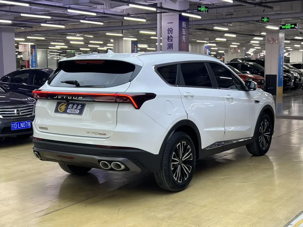JETOUR X70 PLUS 1.5T DCT 5-seater