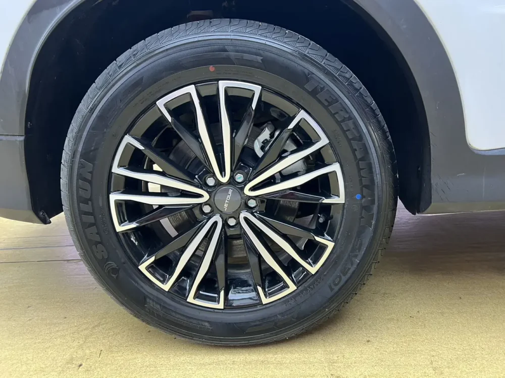 JETOUR X70 PLUS 1.5T DCT 5-seater