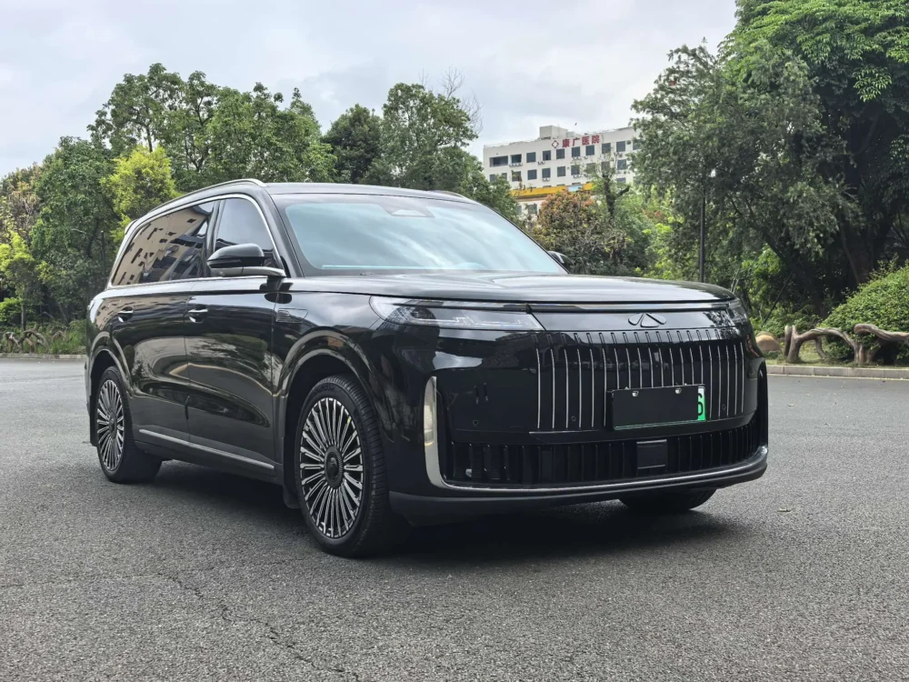 Chery Fulwin T11 220 4WD Dual IMAX Cinema Edition