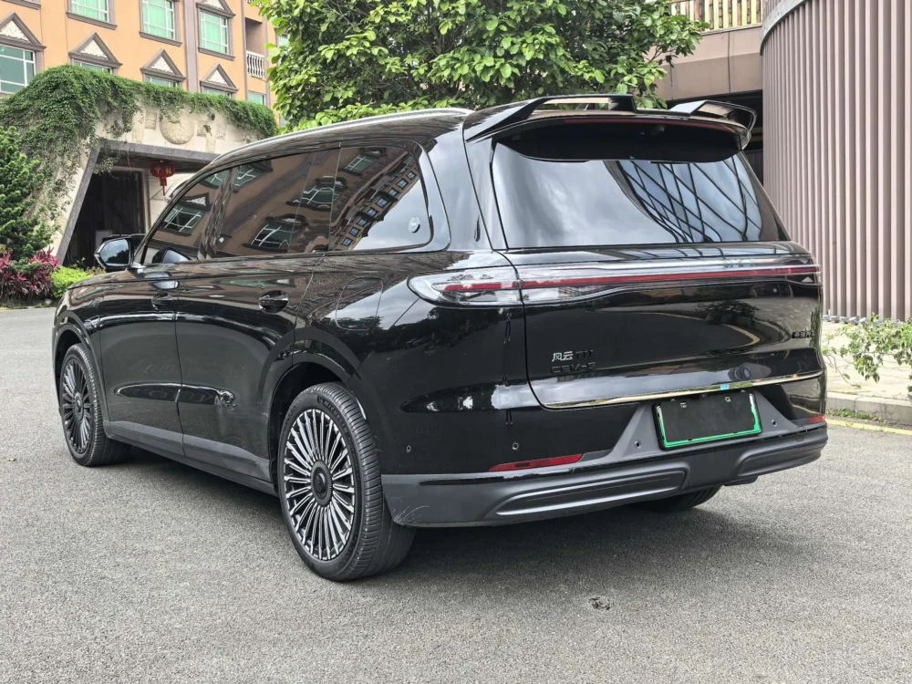 Chery Fulwin T11 220 4WD Dual IMAX Cinema Edition