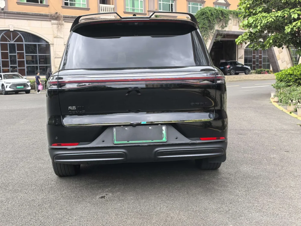 Chery Fulwin T11 220 4WD Dual IMAX Cinema Edition