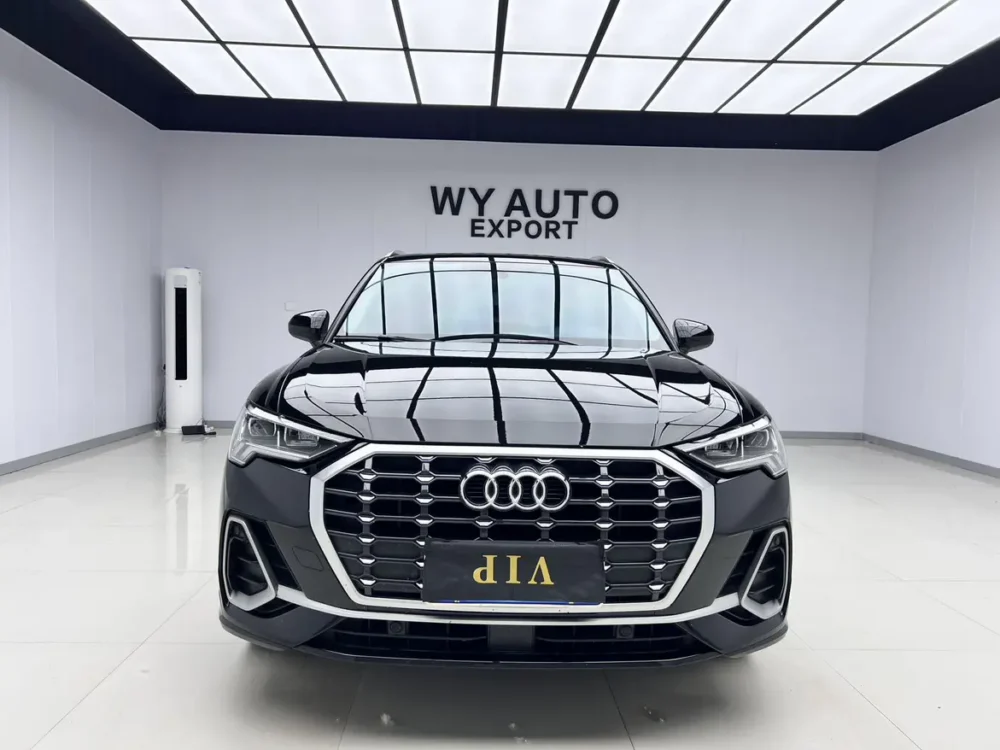 Audi Q3 35 TFSI Fashionable and Dynamic