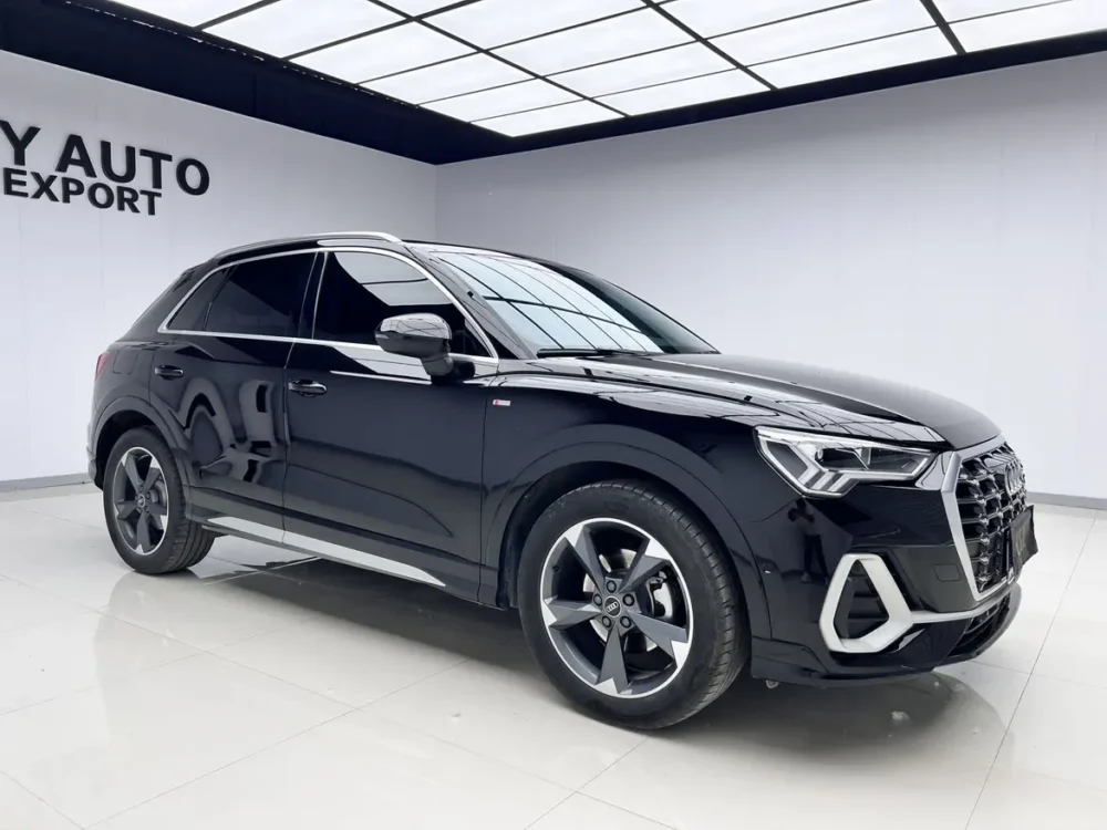 Audi Q3 35 TFSI Fashionable and Dynamic
