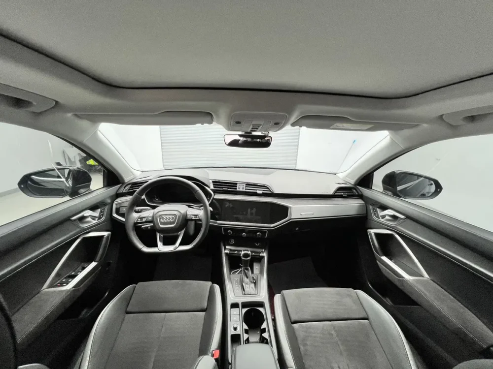 Audi Q3 35 TFSI Fashionable and Dynamic