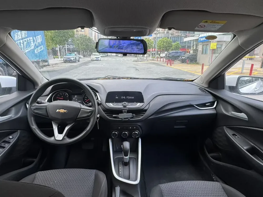 Chevrolet Onix 325T