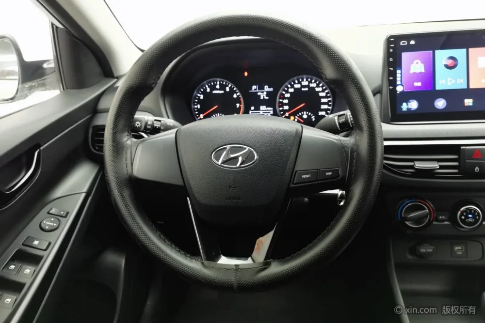 Hyundai Celesta 1.6L Automatic GL