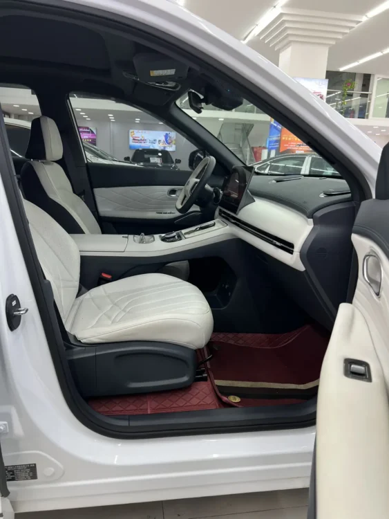 Geely Galaxy Starship 7 EM-i 120KM Pilot Edition