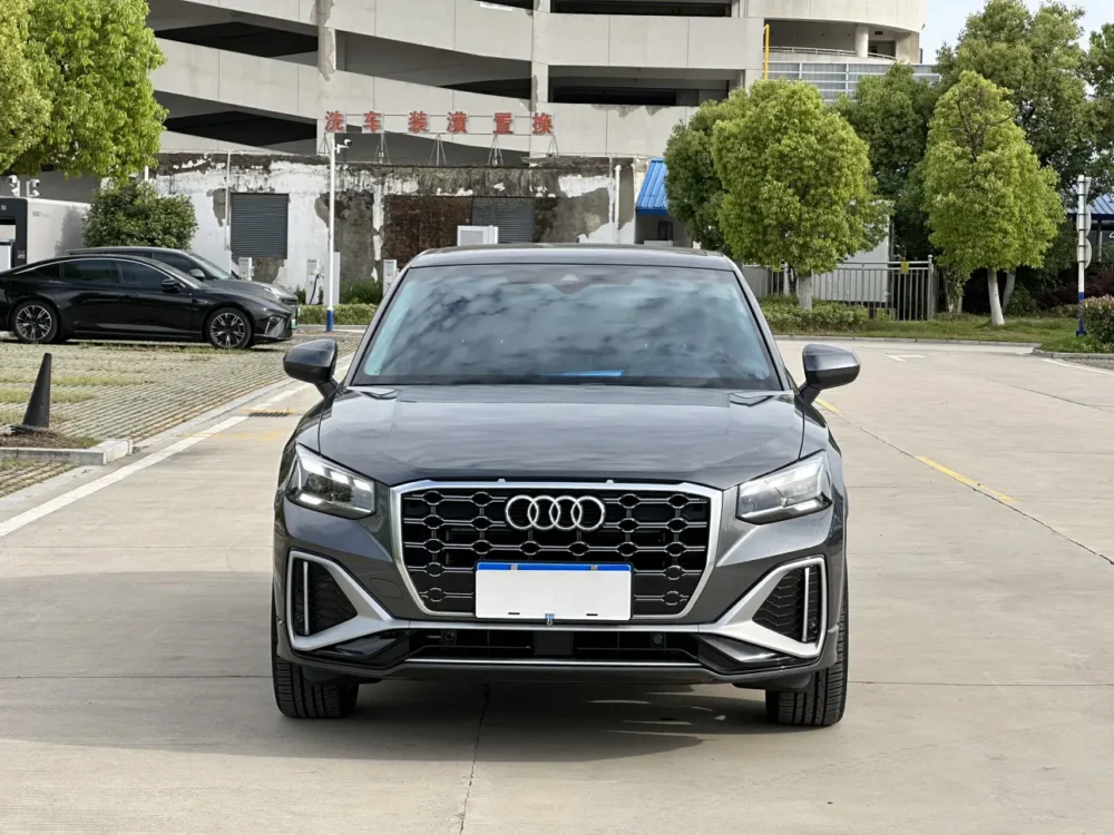 Audi Q2L 35 TFSI Fashion Dynamic Edition