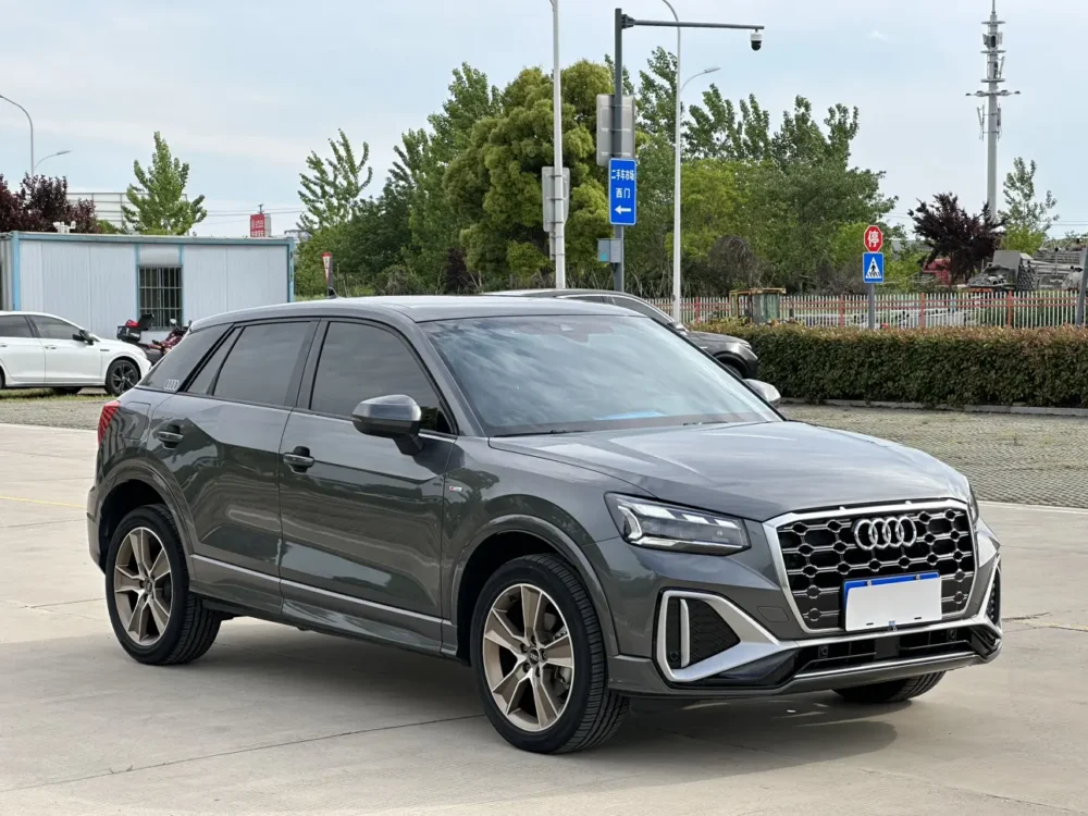 Audi Q2L 35 TFSI Fashion Dynamic Edition