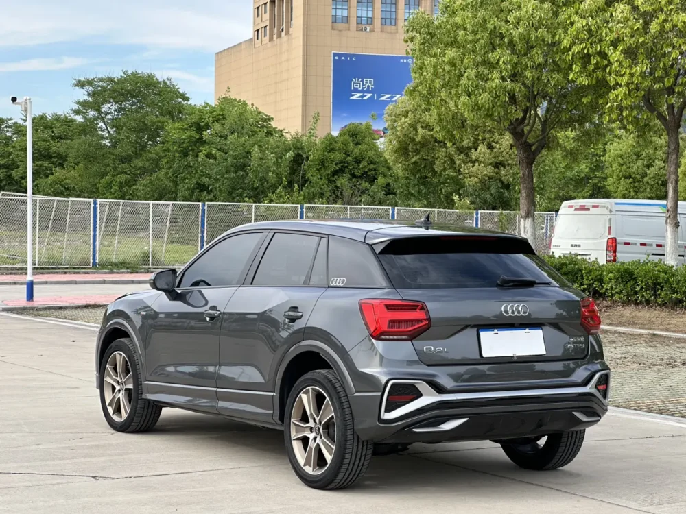 Audi Q2L 35 TFSI Fashion Dynamic Edition