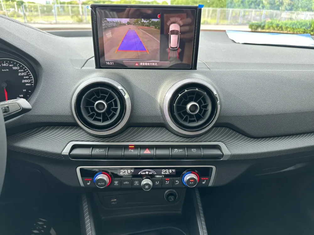 Audi Q2L 35 TFSI Fashion Dynamic Edition