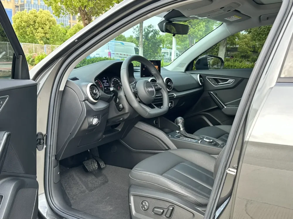 Audi Q2L 35 TFSI Fashion Dynamic Edition