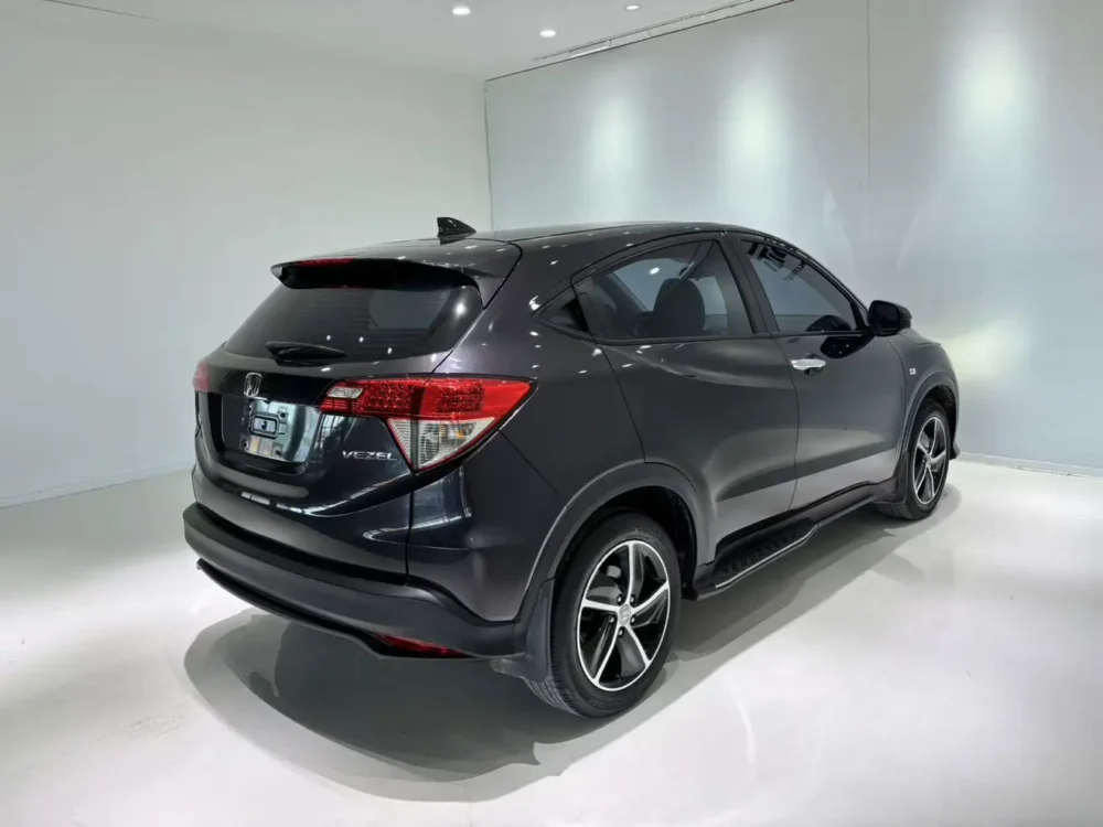 Honda Vezel 1.5L CVT Phantom Night Pioneer Edition