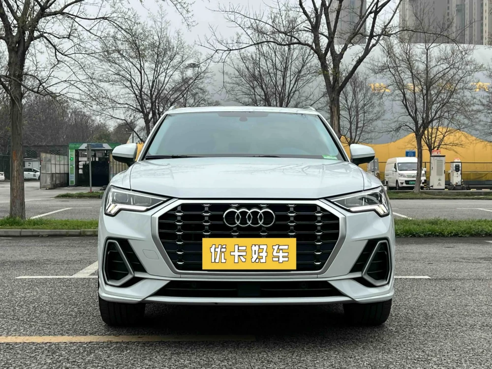 Audi Q3 35 TFSI Fashionable and Elegant