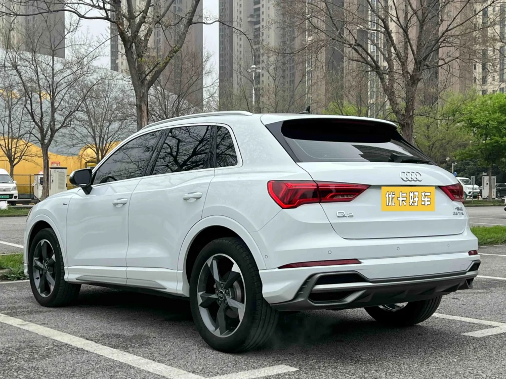Audi Q3 35 TFSI Fashionable and Elegant