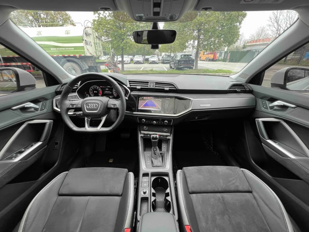 Audi Q3 35 TFSI Fashionable and Elegant
