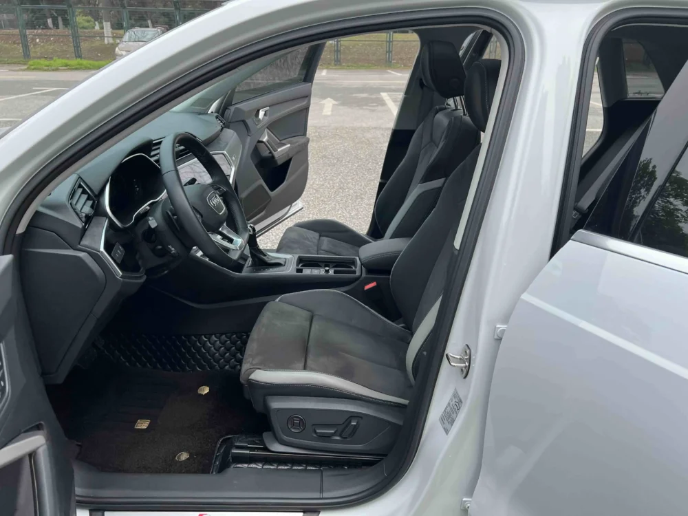 Audi Q3 35 TFSI Fashionable and Elegant