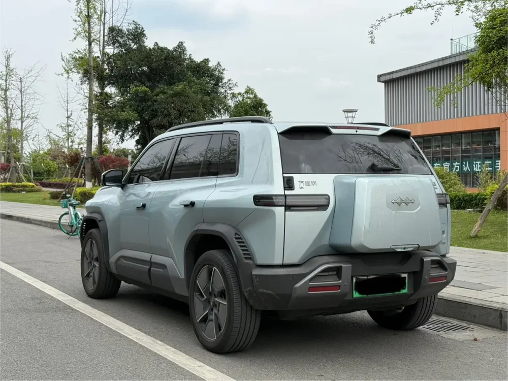 BYD Leopard Titanium 3 501KM 4WD Intelligent Driving Max Edition