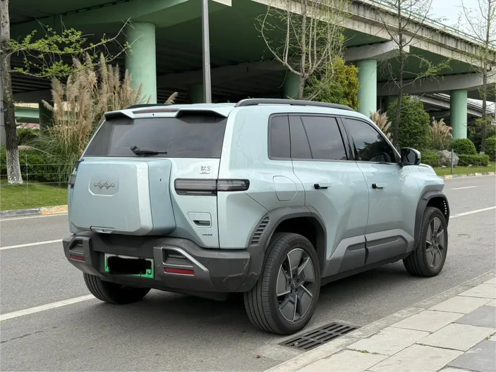 BYD Leopard Titanium 3 501KM 4WD Intelligent Driving Max Edition