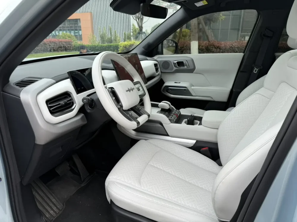 BYD Leopard Titanium 3 501KM 4WD Intelligent Driving Max Edition
