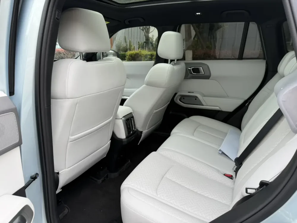 BYD Leopard Titanium 3 501KM 4WD Intelligent Driving Max Edition