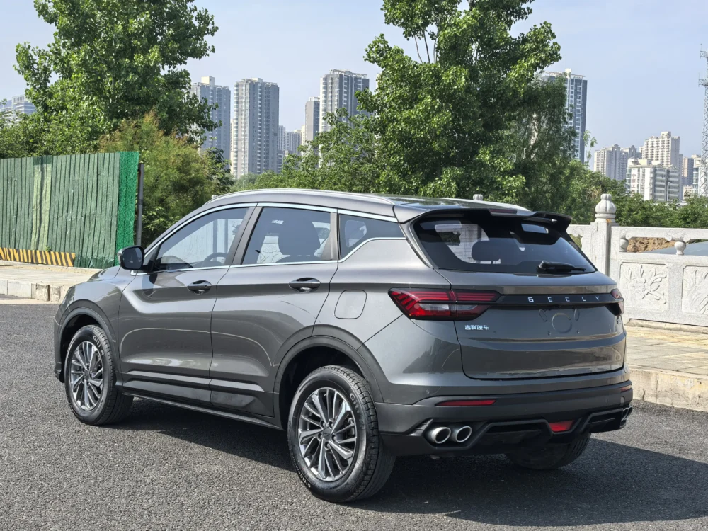 Geely Coolray SX11 240T DCT Platinum Edition