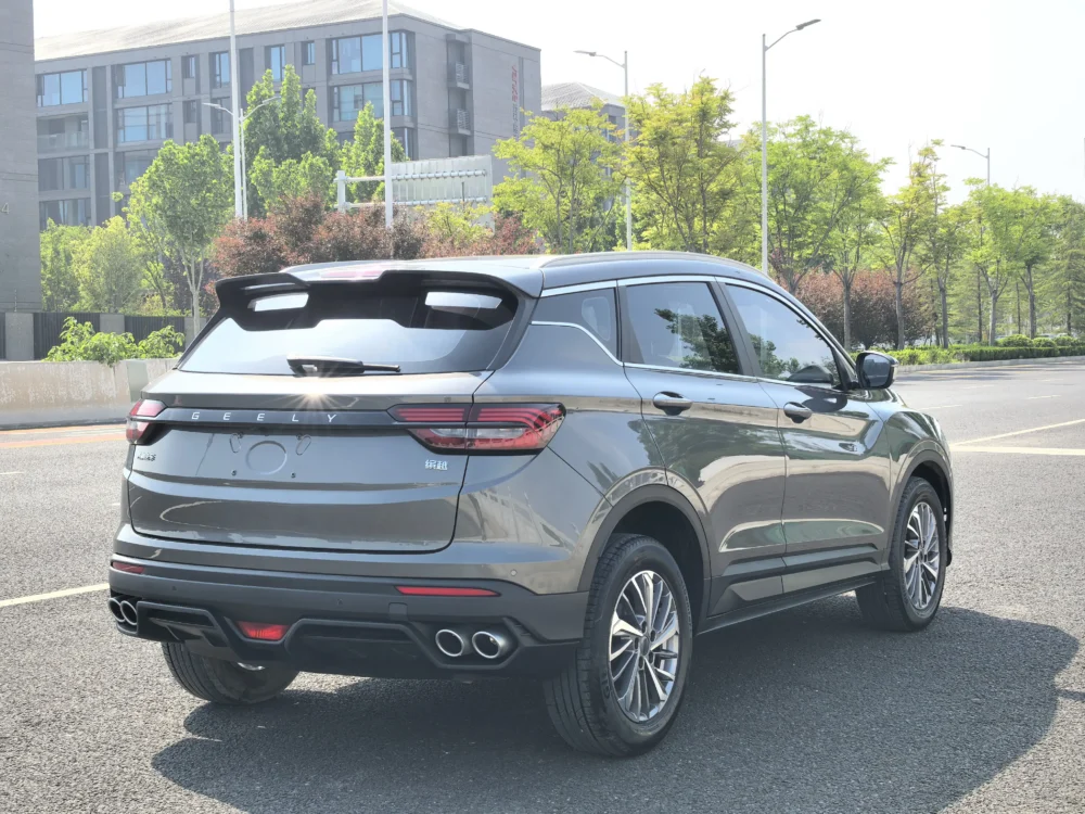 Geely Coolray SX11 240T DCT Platinum Edition