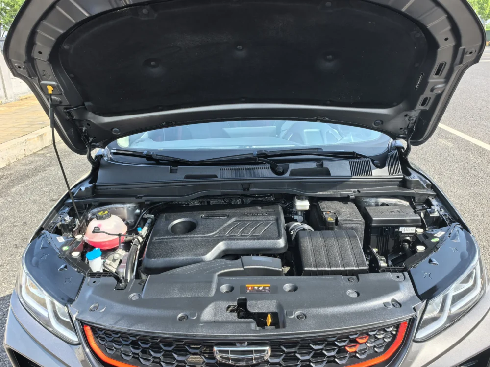 Geely Coolray SX11 240T DCT Platinum Edition