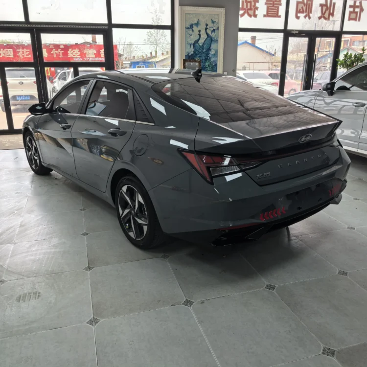 Hyundai Elantra 1.5L CVT Premium