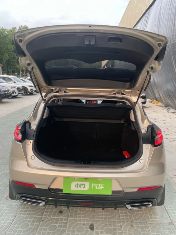 Geely Emgrand S 1.4T CVT Premium