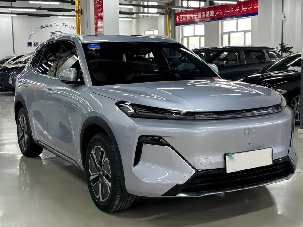 Geely Galaxy Starship 7 EM-i 120KM Pilot Edition