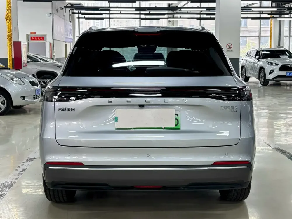 Geely Galaxy Starship 7 EM-i 120KM Pilot Edition