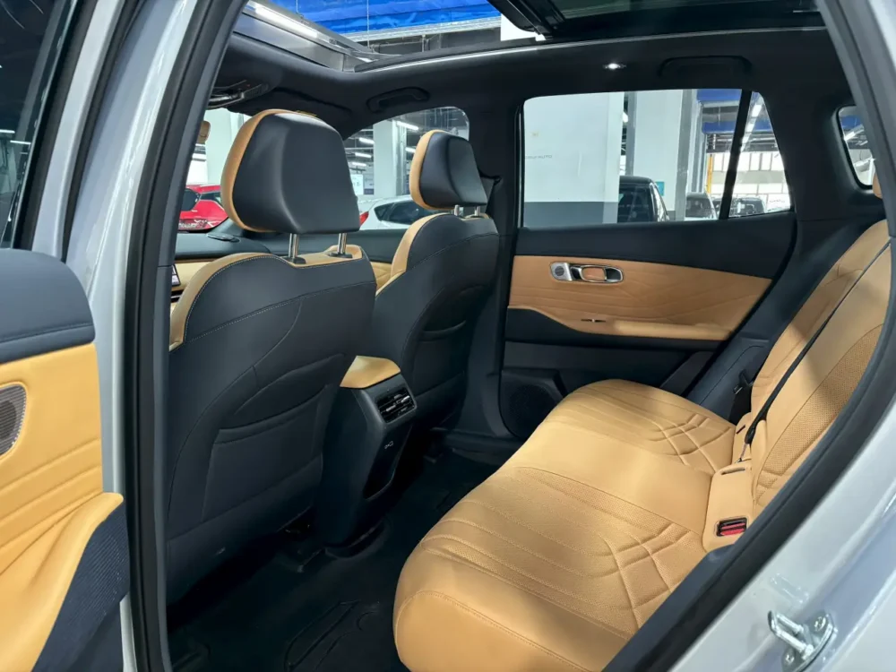 Geely Galaxy Starship 7 EM-i 120KM Pilot Edition
