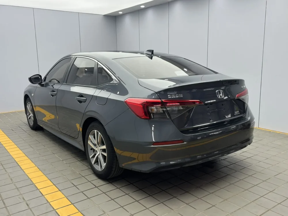 Honda Civic 180TURBO CVT