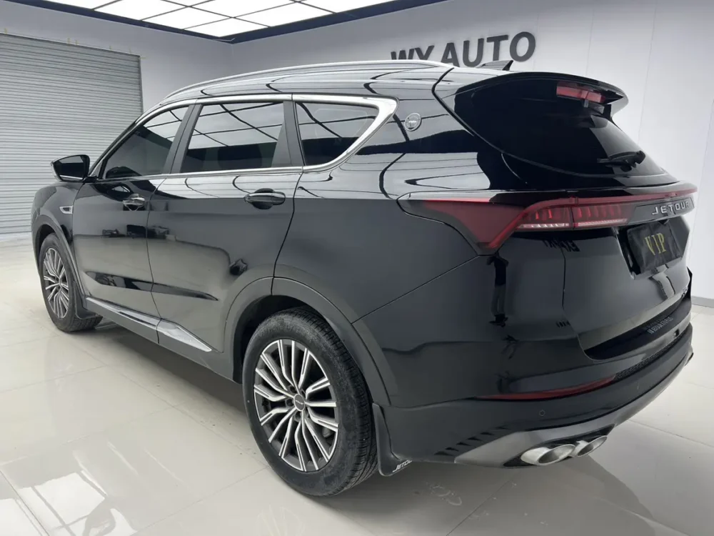 JETOUR X70 PLUS 1.5T DCT Brave PLUS 7-seater