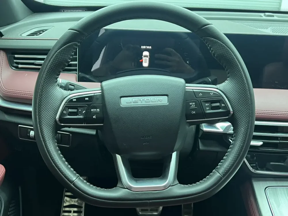 JETOUR X70 PLUS 1.5T DCT Brave PLUS 7-seater