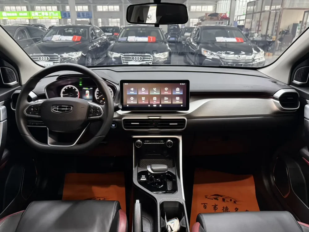 Geely Coolray SX11 240T DCT Platinum Edition