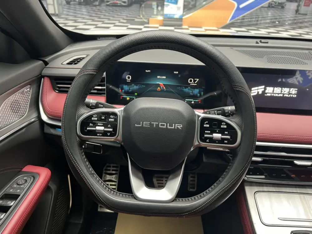 Jetour X70 PRO 1.5T DCT comfort 7 seats