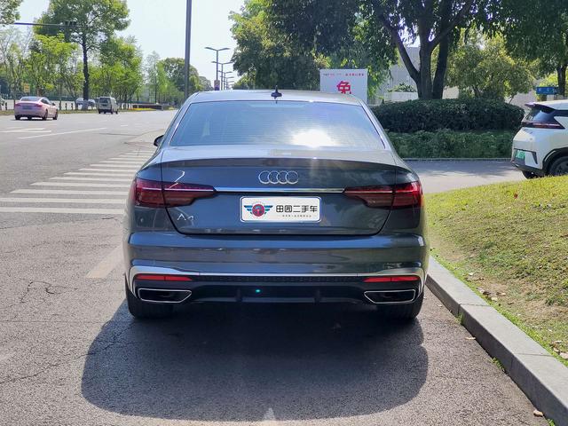 Audi A4 model 35 TFSI fashion dynamic type