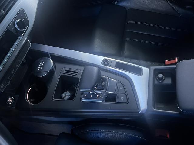 Audi A4L model TFSI fashion dynamic type