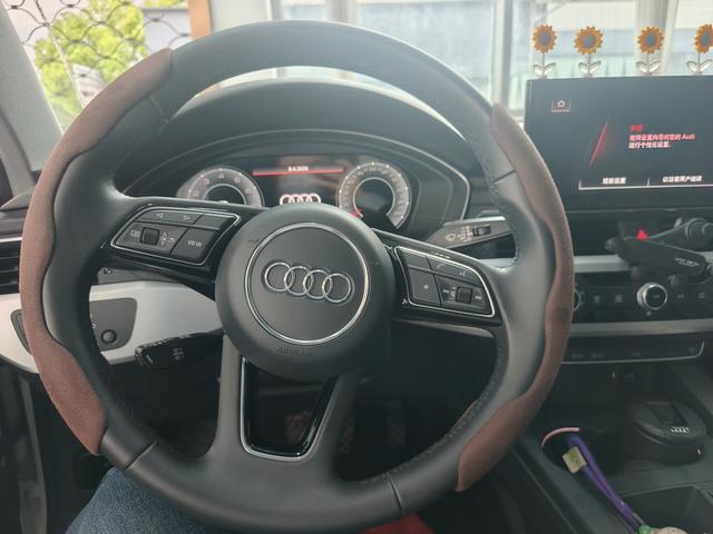 Audi A4 model 35 TFSI fashion dynamic type