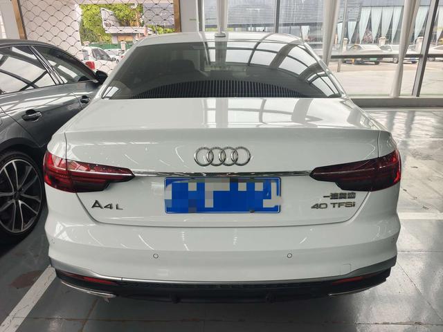 Audi A4 model 35 TFSI fashion dynamic type