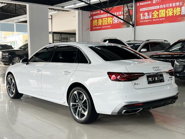 Audi A4 model 35 TFSI fashion dynamic typ