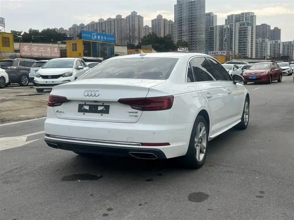 Audi A4 model 35 TFSI Enterprising
