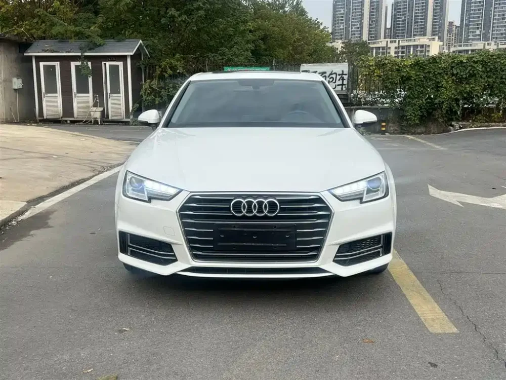 Audi A4 model 35 TFSI Enterprising