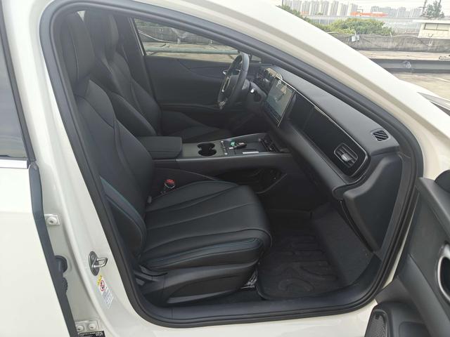 BYD Seal 06EV 46.08 kWh 470KM Premium 110kw